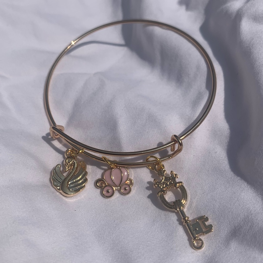 Brand New! Handmade! Adjustable Charm Bracelet - Picture 2 of 4